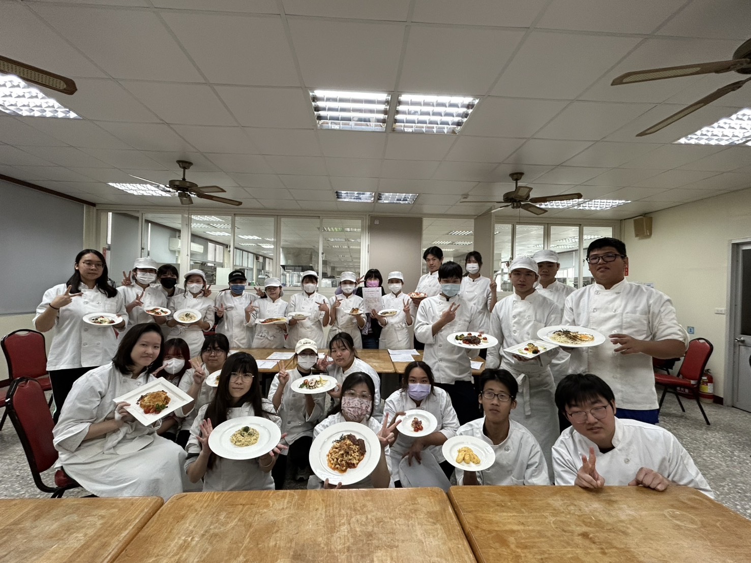 114-1 餐三西餐烹調🔪校內競賽獲獎名單
